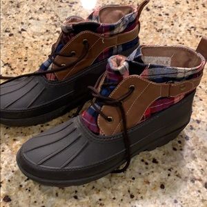 Dirty laundry winter boots